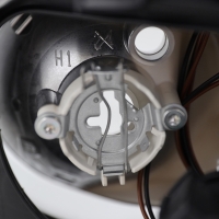 Xenon Scheinwerfer D2S/H1 Hella rechts passt für Ford Focus C-MAX ab 03-07