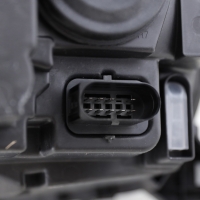 Valeo Scheinwerfer H15/H7 mit Motor rechts passt für VW Amarok S7B ab 10-20
